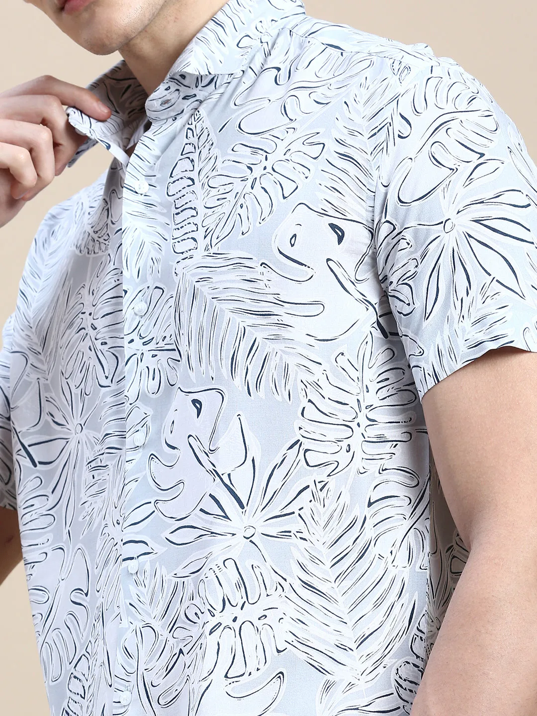 Men Grey Graphics Casual Shirt