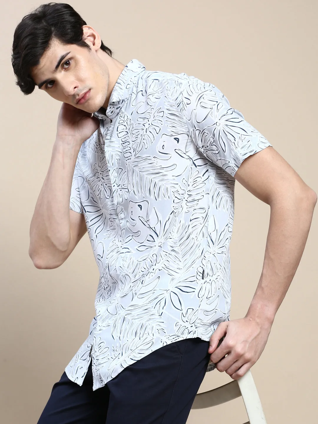 Men Grey Graphics Casual Shirt